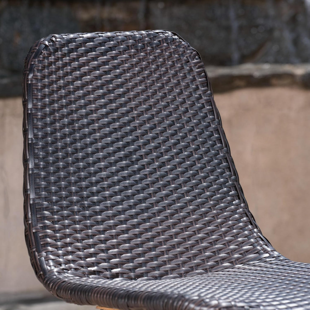 Set of 2 Wicker Outdoor Chairs, Sturdy Iron Frame, Versatile Seating for Patio, Poolside, Garden, Simple Assembly